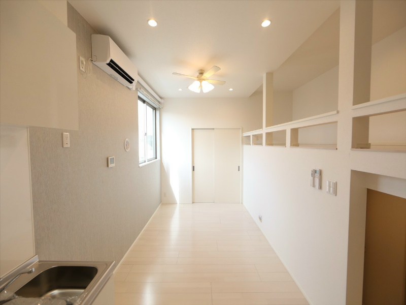 バルコニー　ＬＤＫ8.4帖　洋室5帖　ロフト4.5帖