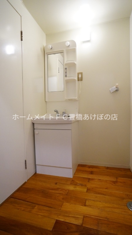 洗面設備　同型別部屋写真