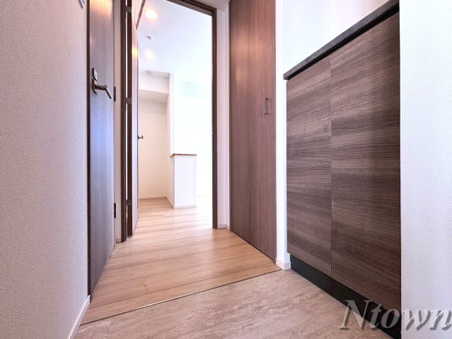 玄関　収納もある玄関です