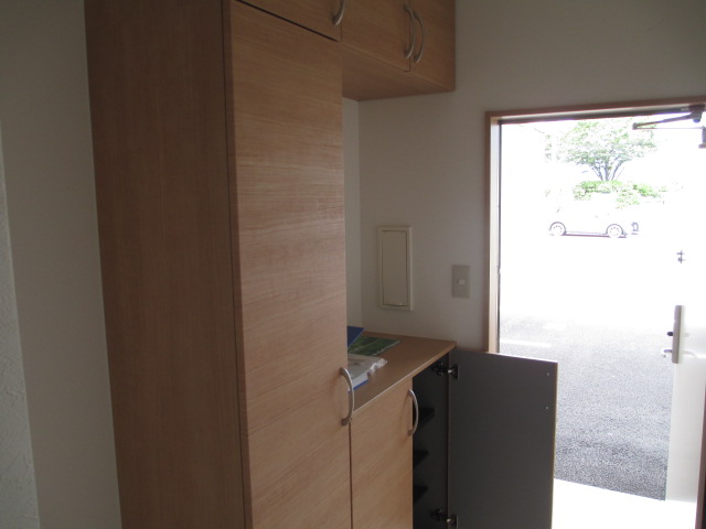 玄関　収納たっぷり