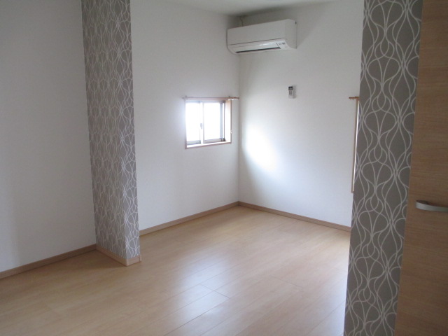 居室・リビング　3階の広い方のお部屋です。