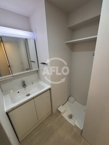 洗面設備　スプランディッド上本町WESTII　独立洗面台