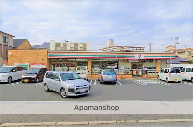 コンビニ　セブンイレブン（コンビニ）まで345m