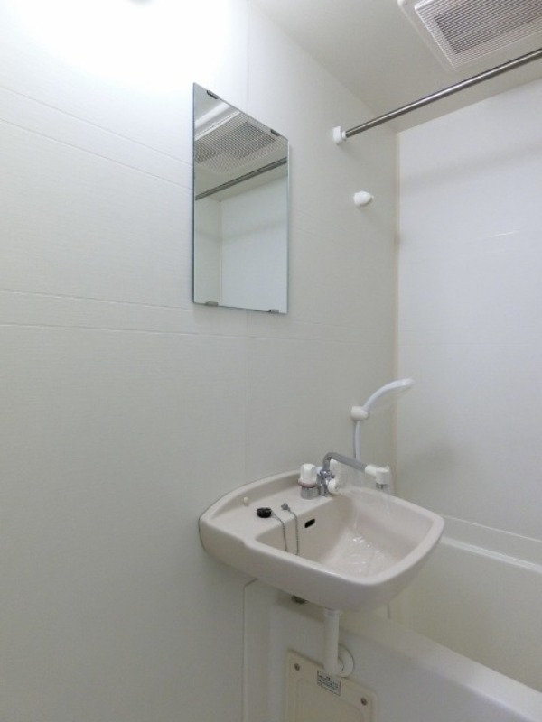 洗面設備　図面と現状に相違がある場合には現状を優先