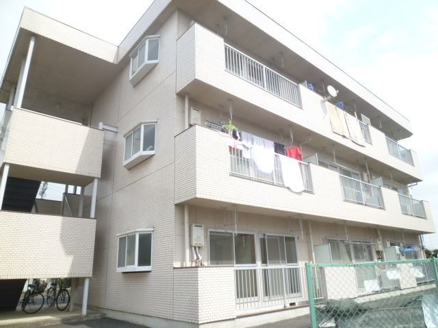 建物外観　☆明るい室内☆