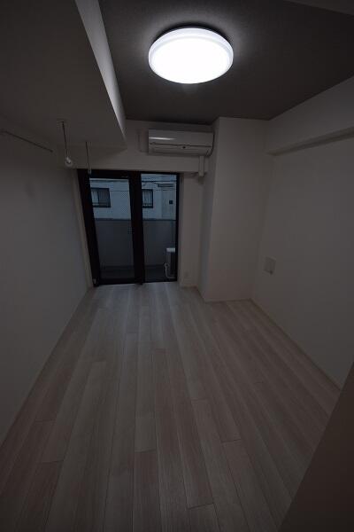 居室・リビング　同物件別部屋写真