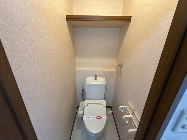 トイレ　シャワー付トイレ