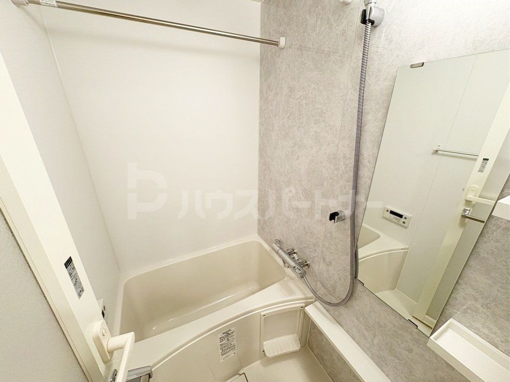 バス・シャワールーム　バス