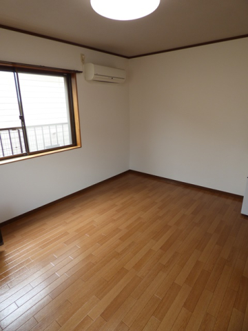 居室・リビング　※写真は１０１号室のものです。