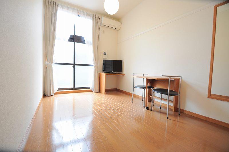 居室・リビング　当社人気のロフトタイプ！開放的なお部屋が好きな人へ