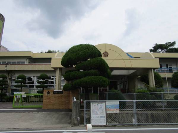 小学校　千種小学校（小学校）まで950m