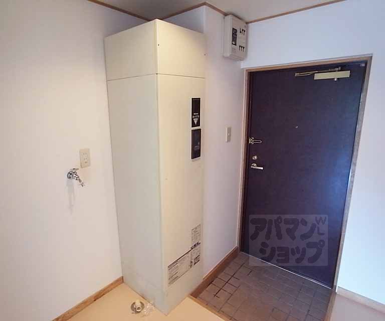 その他設備　電化温水器