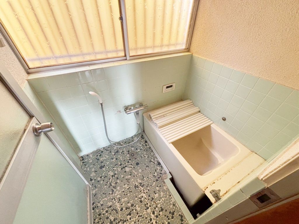 バス・シャワールーム　バス