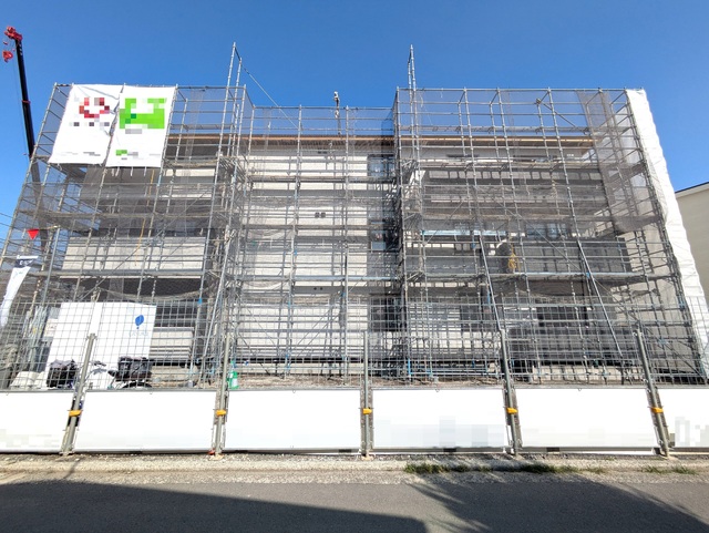 建物外観　建築中
