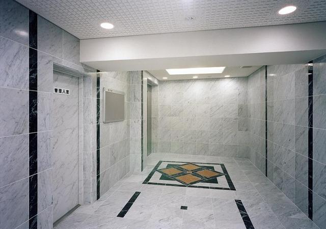 ロビー　建物の内部です