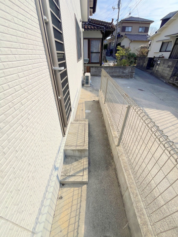 小学校　呉市立昭和中央小学校（小学校）まで829m