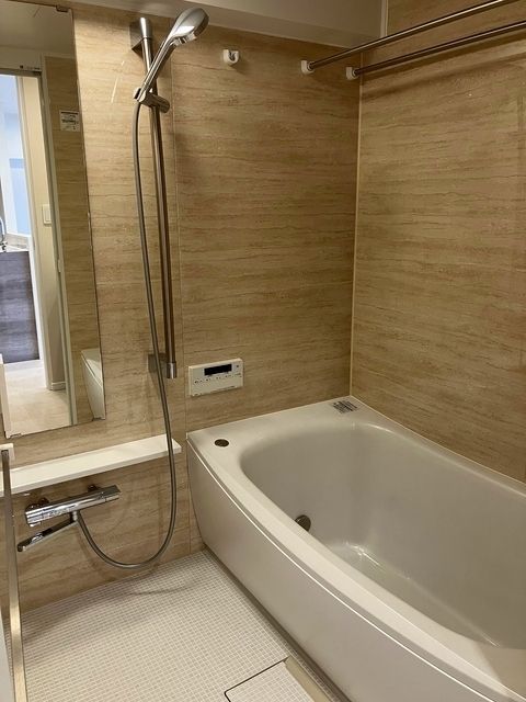 バス・シャワールーム　バス