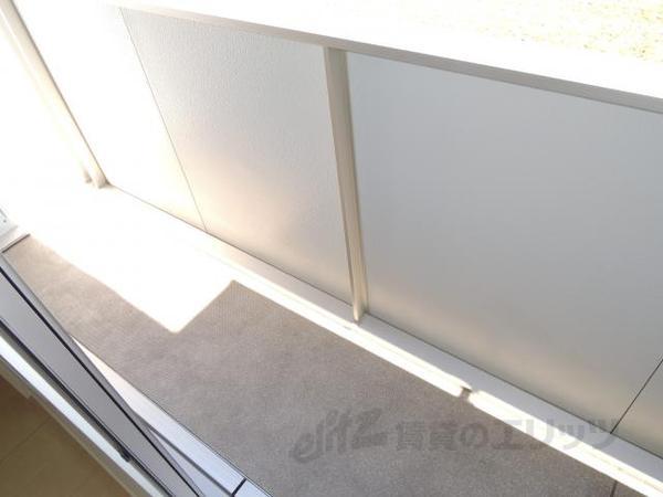 バルコニー　画像は203号室のものです。