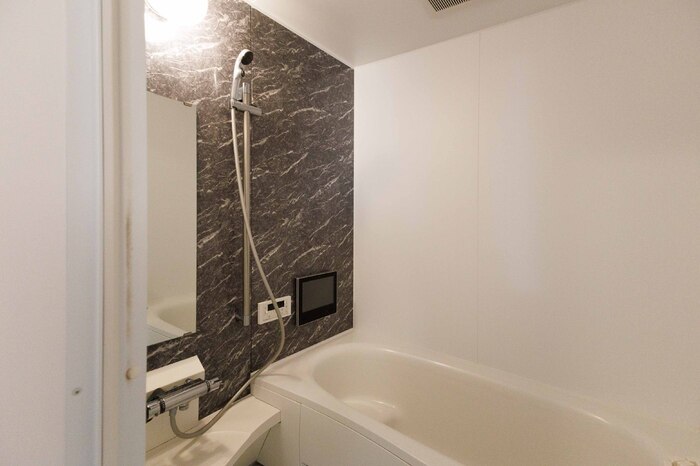 バス・シャワールーム　※写真は105号室の物です