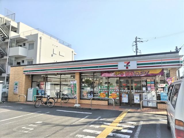 コンビニ　セブンイレブンさいたま三橋３丁目店（コンビニ）まで350m