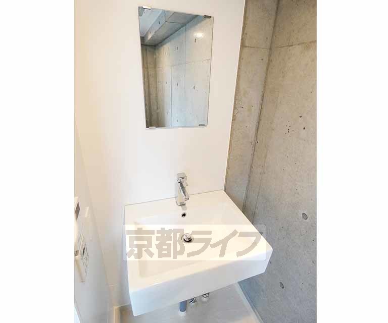 洗面設備　独立洗面台です。