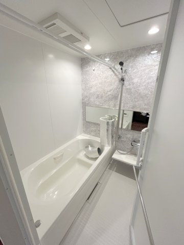 バス・シャワールーム　ゆったり過ごせるお風呂です