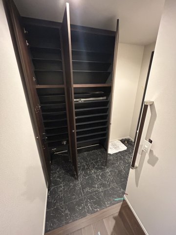 玄関　シューズクローゼット