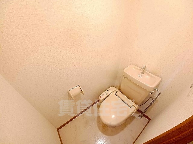 トイレ　反転タイプ