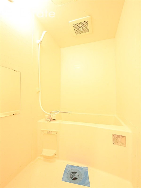 バス・シャワールーム　バスルーム