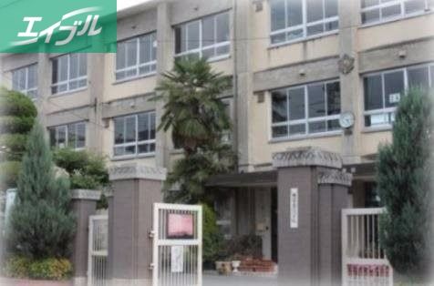 小学校　岡山市立鹿田小学校（小学校）まで494m