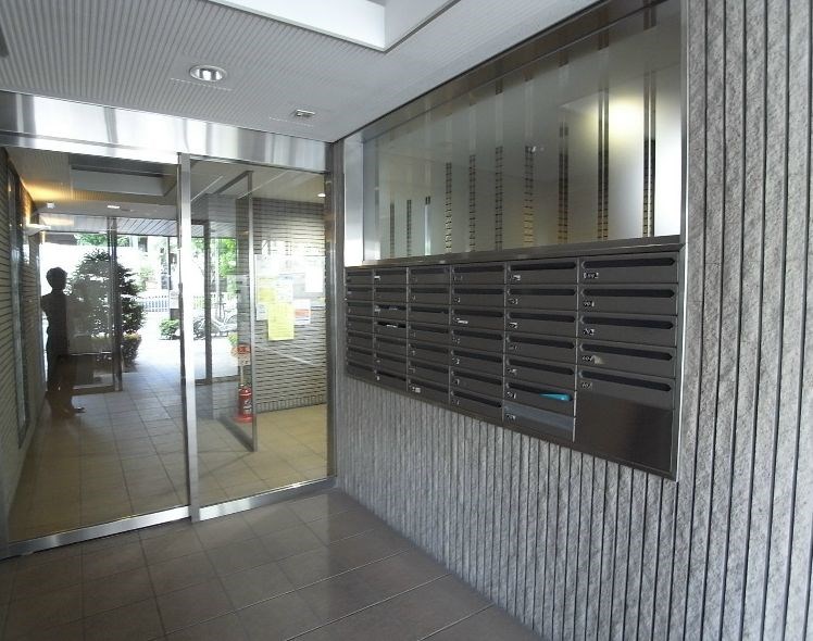 ロビー　内見予約受け付け中！リブマックスなら仲介手数料半月分+消費税