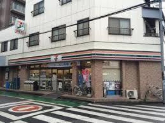 コンビニ　セブンイレブン蕨中央1丁目店（コンビニ）まで212m