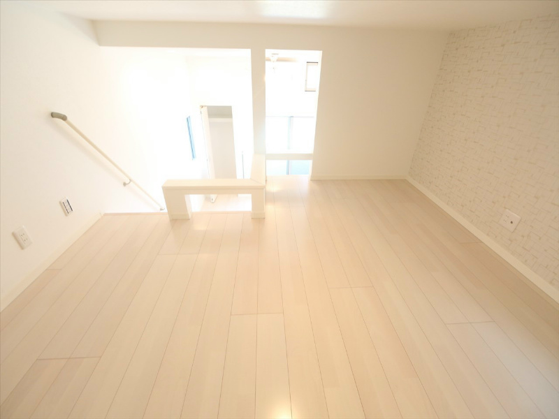 その他部屋・スペース　上段ロフト6帖（収納としてもお部屋としても使えます）