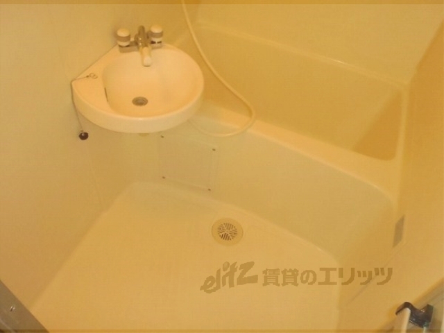 バス・シャワールーム　バス