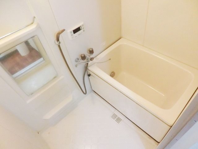 バス・シャワールーム　経済的な追焚付き