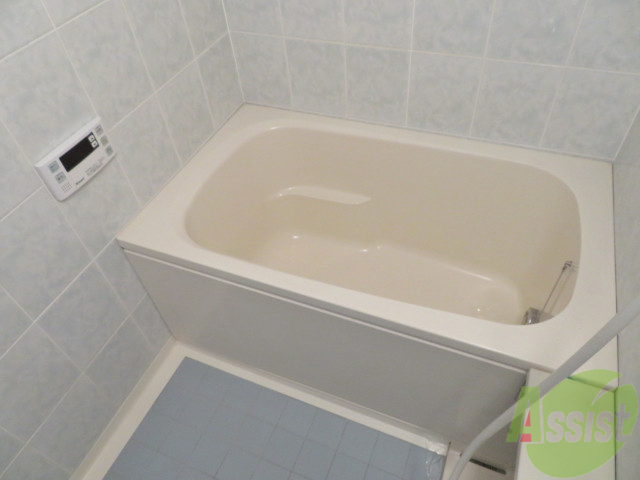 バス・シャワールーム　追い焚き機能付きなので、半身浴も気持ちよくできますね。