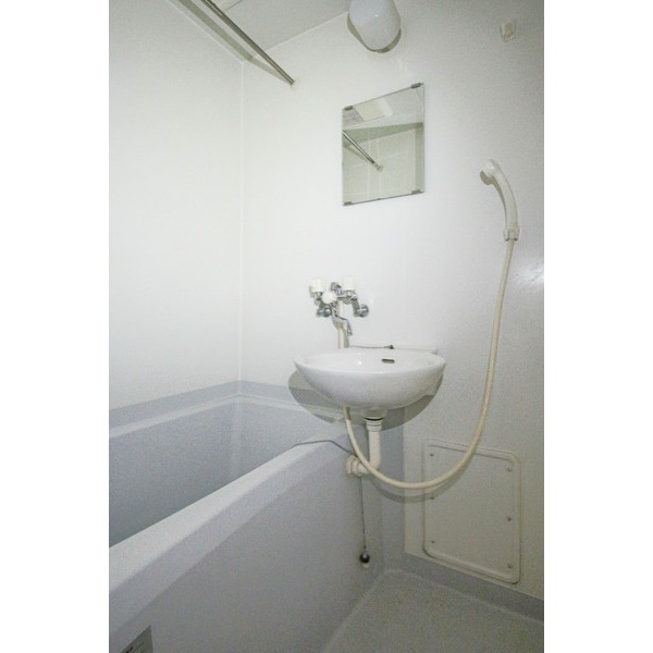 バス・シャワールーム　同タイプのお部屋です