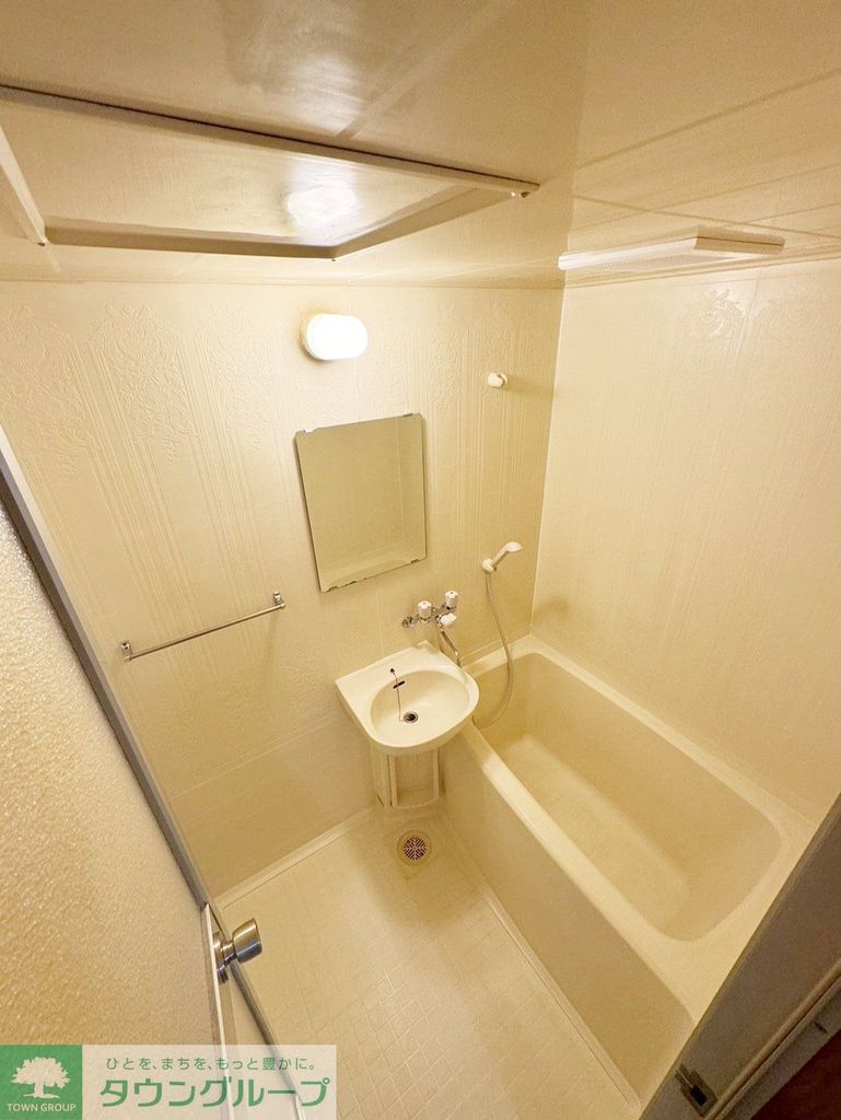 バス・シャワールーム　バス