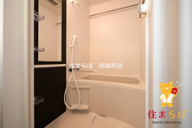 バス・シャワールーム　「見た目じゃなく、心に“しっくりくる”を大切に。」