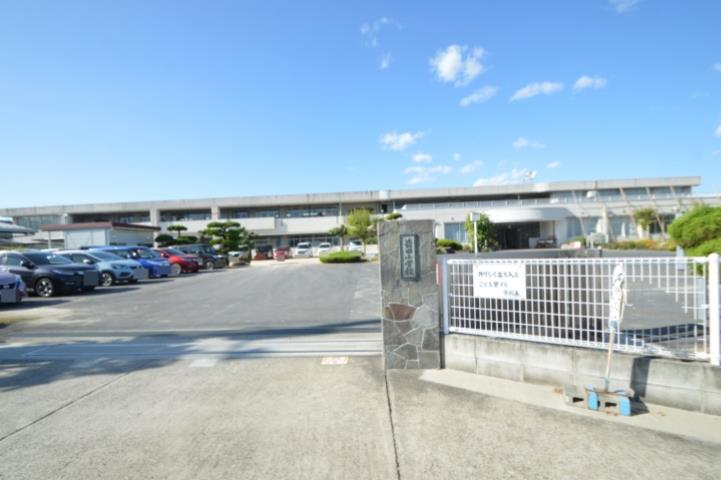 小学校　倉敷市立箭田小学校（小学校）まで887m