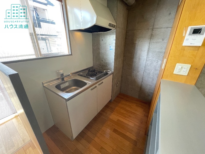 キッチン　写真は同タイプ別号室