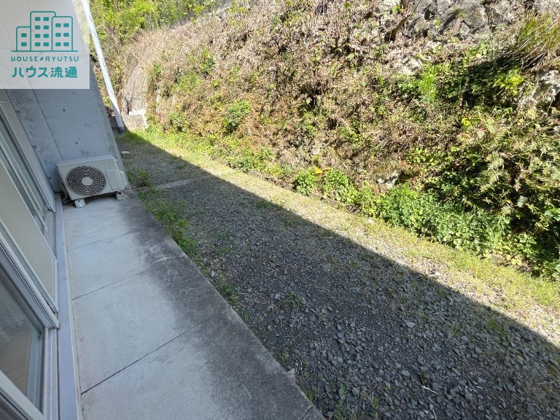 バルコニー　写真は同タイプ別号室