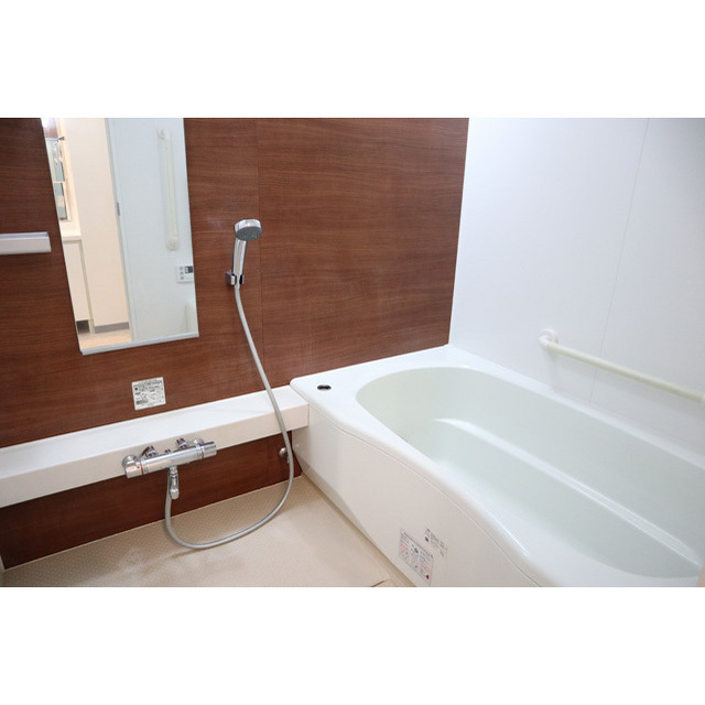 バス・シャワールーム　バス