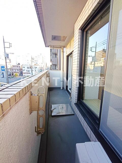 バルコニー　広々としたバルコニーです