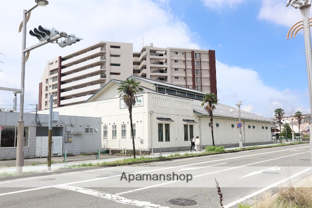 スーパー　ラッキーやまと小泉店（スーパー）まで241m