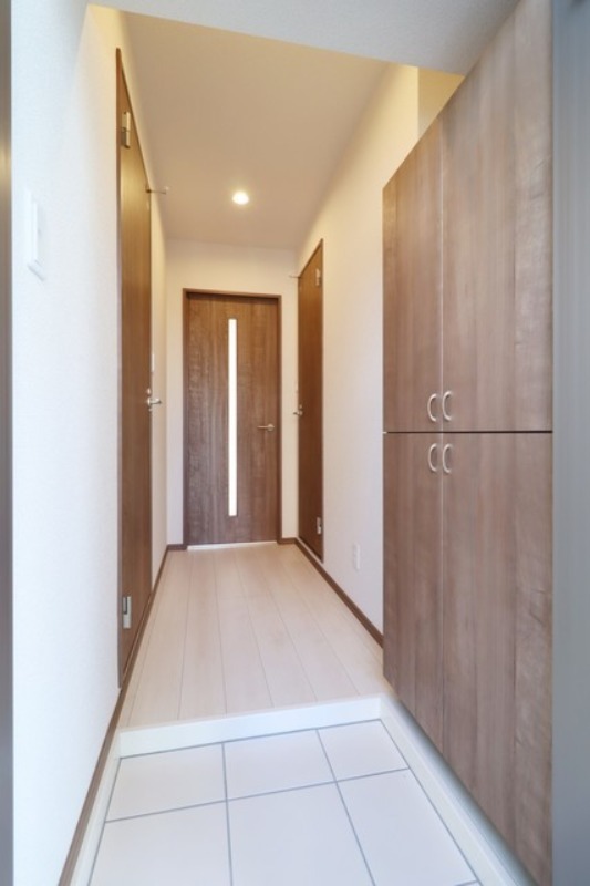 玄関　図面と現状に相違がある場合には現状を優先