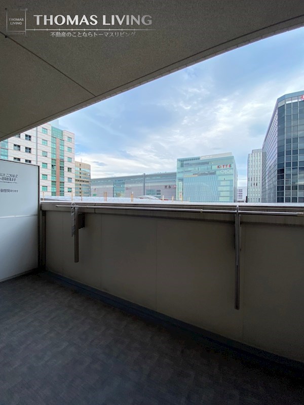 バルコニー　※別号室の参考写真になります。