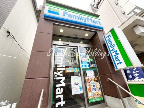 コンビニ　ファミリーマート　蒔田駅前店（コンビニ）まで369m