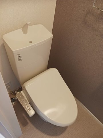 トイレ　ゆったりとした空間のトイレです