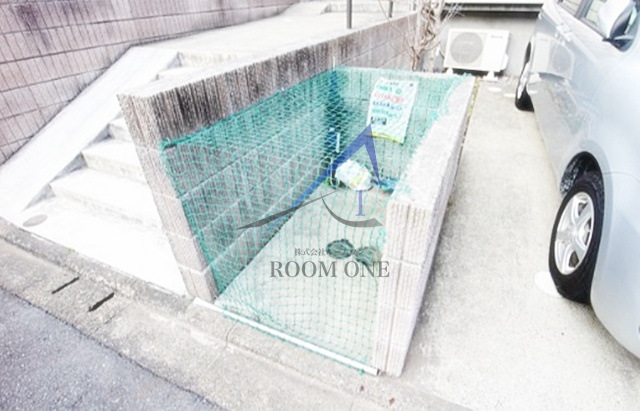 その他共有部分　敷地内ゴミ置き場です。